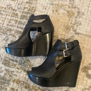 Wedge heels black